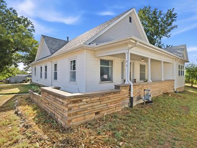Property at 319 E Copeland Ave, Kingman, KS