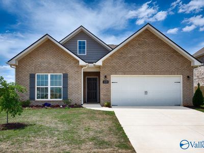 220 Irish Hill Dr