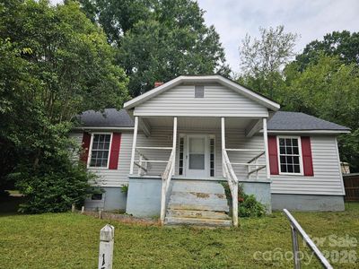 152 Winecoff Ave NW