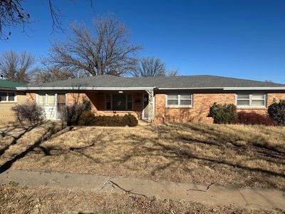 Property at 600 SW Avenue J, Seminole, TX