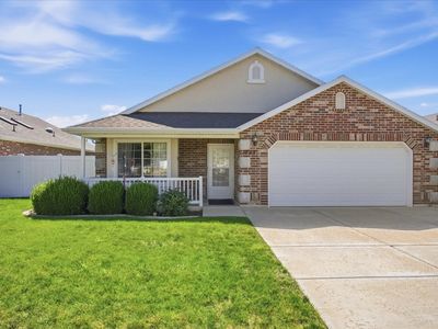 1025 W 2250 N