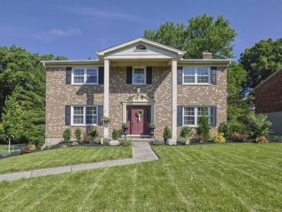 3142 Royal Windsor Dr