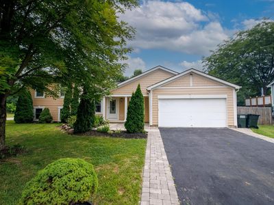 639 Academy Dr