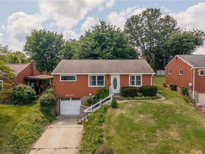 6347 Crestview Dr