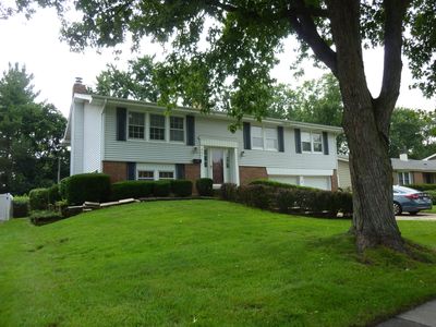 21W651 Glen Valley Dr