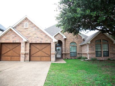 7416 Rolling Hills Dr