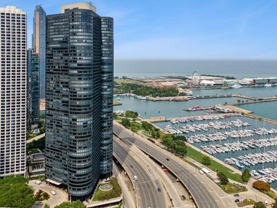 155 N Harbor Dr APT 1411