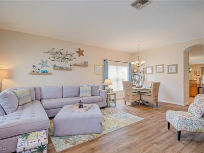 9005 Falcon Pointe Loop