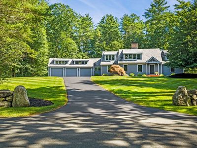 42 Lockwood Ln