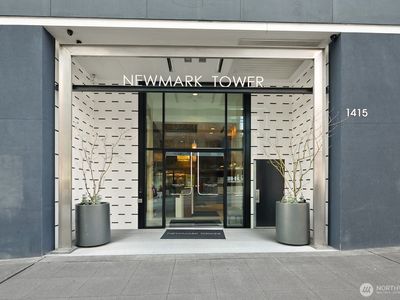 1415 2nd Avenue #1404