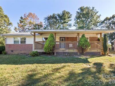 13 Looking Glass Ln