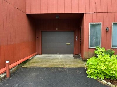 11 Evergreen Lane
