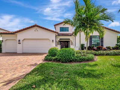 8212 Grand Prix Lane