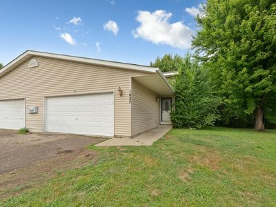 Property at 1437 McIntosh Cir, Shakopee, MN