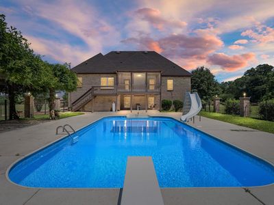 4905 Michael Dr