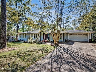 3919 Pinewood Dr