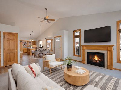 14313 Savanna Oaks Dr