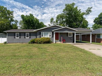 383 Park Ln