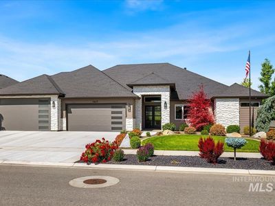 1427 N Morehouse Ave