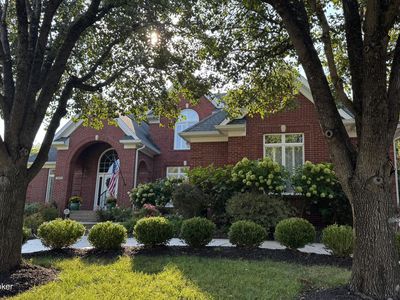 303 Longview Park Pl