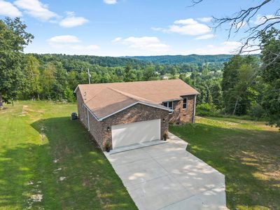 16162 Bramble Dr