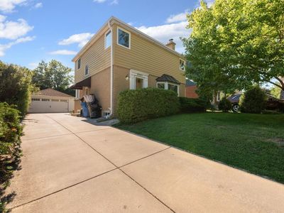 Property at 6261 N Bay Ridge AVENUE, Whitefish Bay, WI