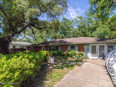 127 Dearman Ave