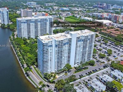 2851 NE 183rd St APT 1416E
