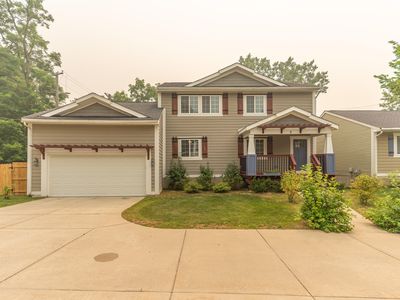 2 Maple Village Ct