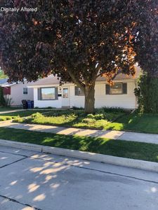 1628 Echo LANE