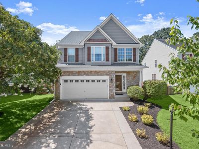 8025 Flora Ln
