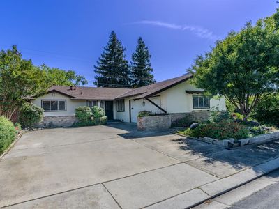1618 Oakwood Dr