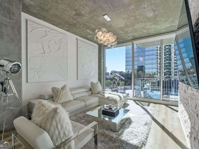 400 W Peachtree St NW Unit 705