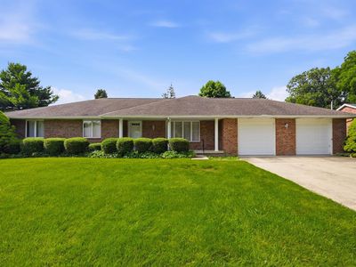 2211 W Woodmont Dr