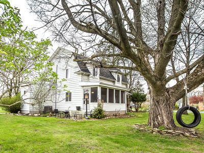 8415 Huron River Dr
