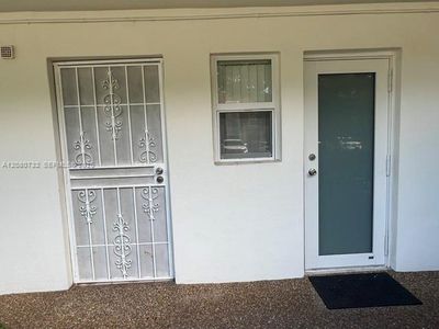 1000 NE 12th Ave APT 103