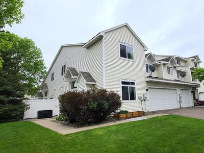 8996 Sawgrass Gln #405