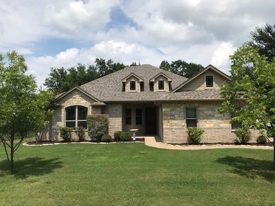 1812 Rockview Dr