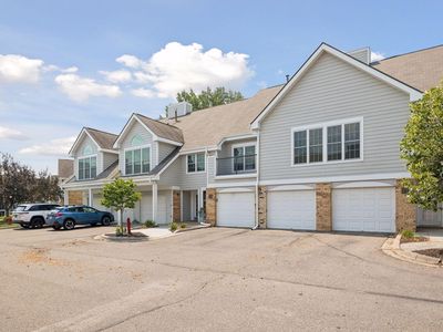 6040 Chasewood Pkwy APT 2