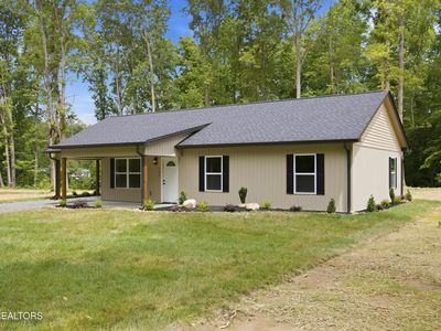 700 Holly Glen Ln