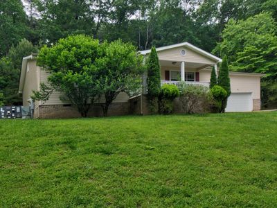 10718 Lonnie Ln