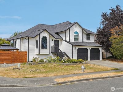 5001 38th Street Ct NE