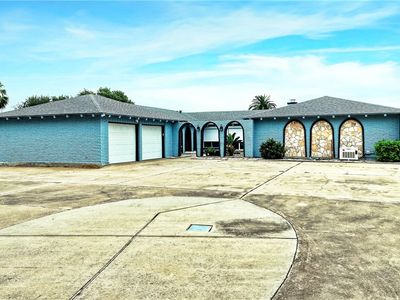 3306 Bali Dr