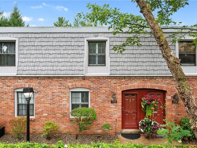 1338 Pennsbury Blvd