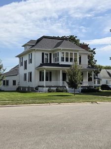 704 Grand Ave