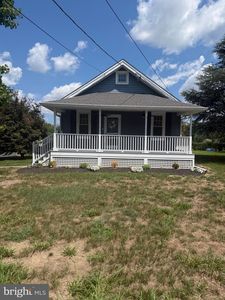 1372 E Walnut Rd