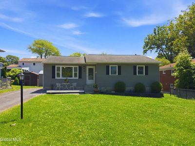 34 Mountainview Avenue