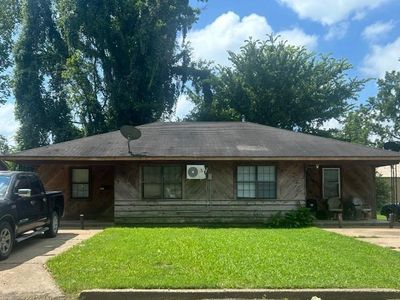 604-610 E Johnson Ave
