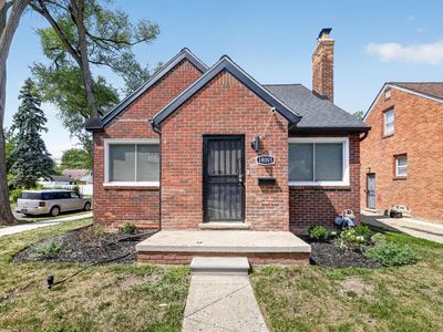 18001 Prevost St
