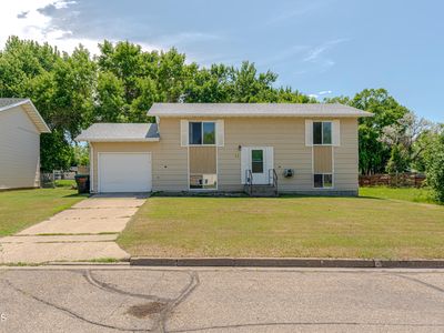53 Benteen Dr